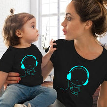 Load image into Gallery viewer, 2019 mommy and me clothes summer mom and daughter matching clothes mother and daughter family outfit t-shirt for baby boy girls