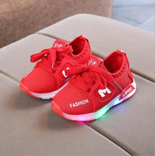 Load image into Gallery viewer, New Children Luminous Shoes Boys Girls Sport Running Shoes Baby Flashing Lights Fashion Sneakers Toddler Little Kid LED Sneakers