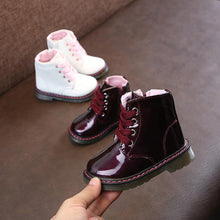 Load image into Gallery viewer, HaoChengJiaDe Autumn Winter Top Selling Boys Martin Boots New Fashion Brand Kids Leather Shoes Girls Zipper Soft Casual Boots