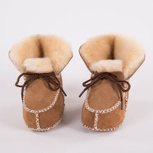 Load image into Gallery viewer, New Keep warm winter Genuine Leather Wool fur baby boy boots toddler girls soft Moccasins shoes with plush Sheepskin booties